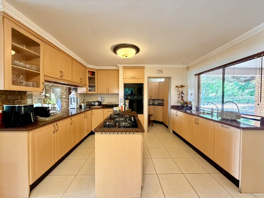 7 Bedroom Property for Sale in Mullersrust Free State
